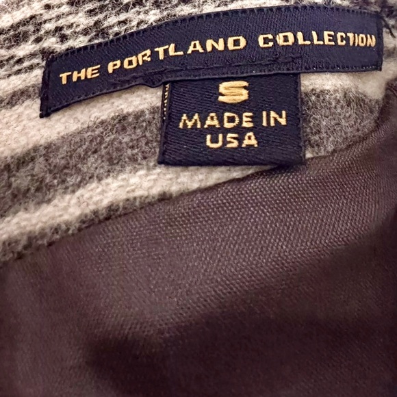 PENDLETON Portland Collection. Wool Cutout Sheath Dress. - Picture 5 of 9